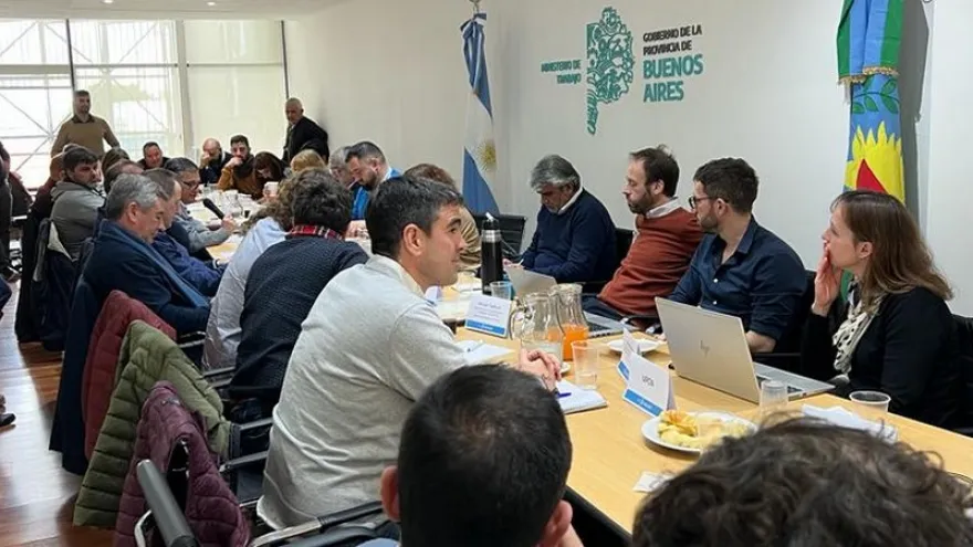 ¿Quién es Juan Pablo Martín Oyarzabal? 20260304221714 paritarialey10430 acuerdotrimestrejulio20231100x450